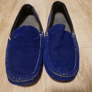 Refined Elegance: Effortless Slip-On Dark Blue Dress Shoes for Business casual